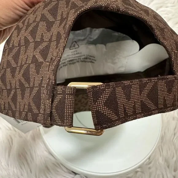 MICHAEL KORS SIGNATURE LOGO BASEBALL CAP New - Picture 4 of 7